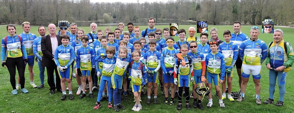 photo jeunes 2017 complet.jpg
